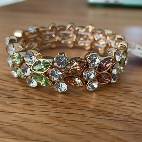 NWT International Concepts gold bracelet with jewels - Picture 1 of 3